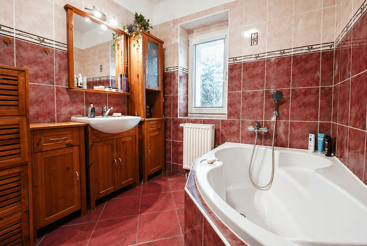 Prodej domu 183 m², pozemek 546 m², Turnovská, Varnsdorf, Ústecký kraj Prodej domu 183 m², pozemek 546 m², Turnovská, Varnsdorf, Ústecký kraj