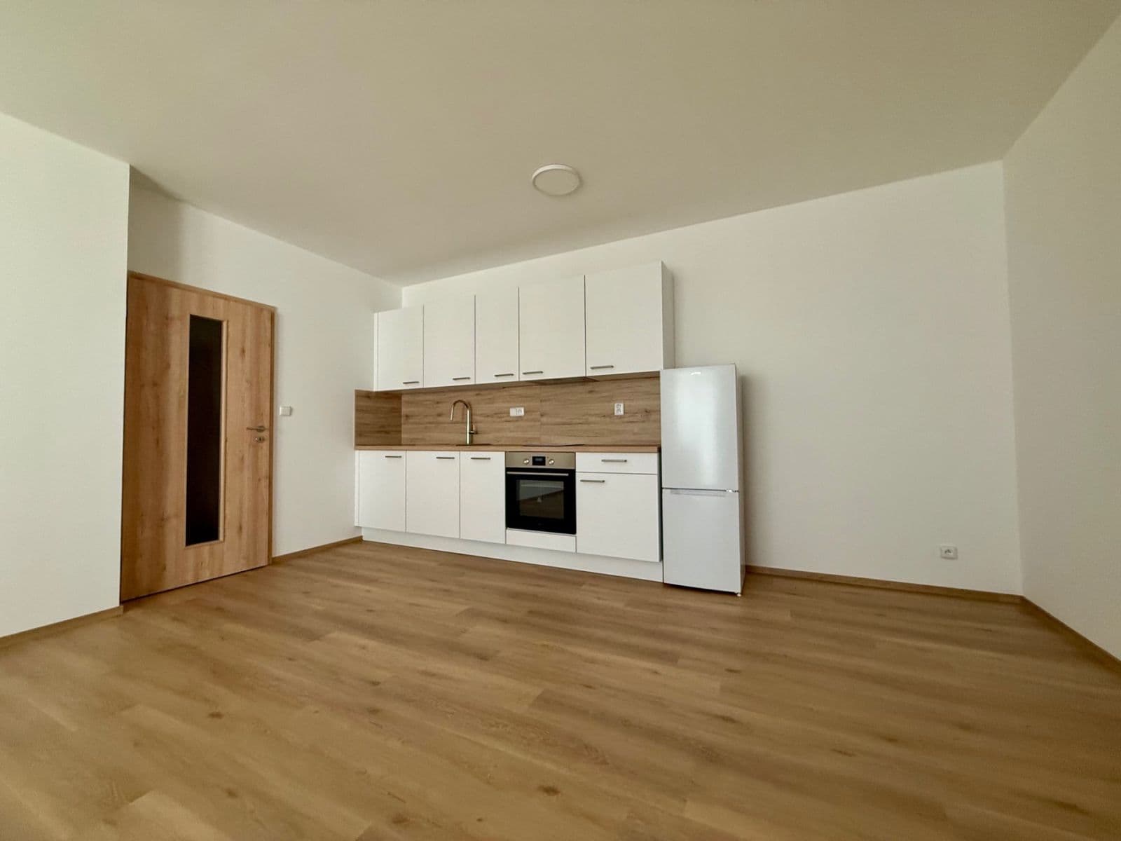 Pronájem bytu 2+kk 55 m², Mochovská, Praha, Praha Pronájem bytu 2+kk 55 m², Mochovská, Praha, Praha