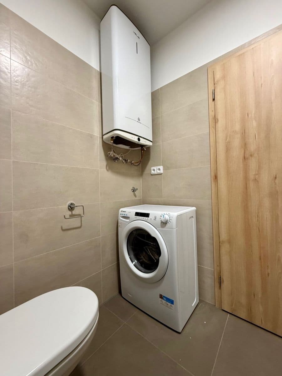 Pronájem bytu 2+kk 55 m², Mochovská, Praha, Praha Pronájem bytu 2+kk 55 m², Mochovská, Praha, Praha