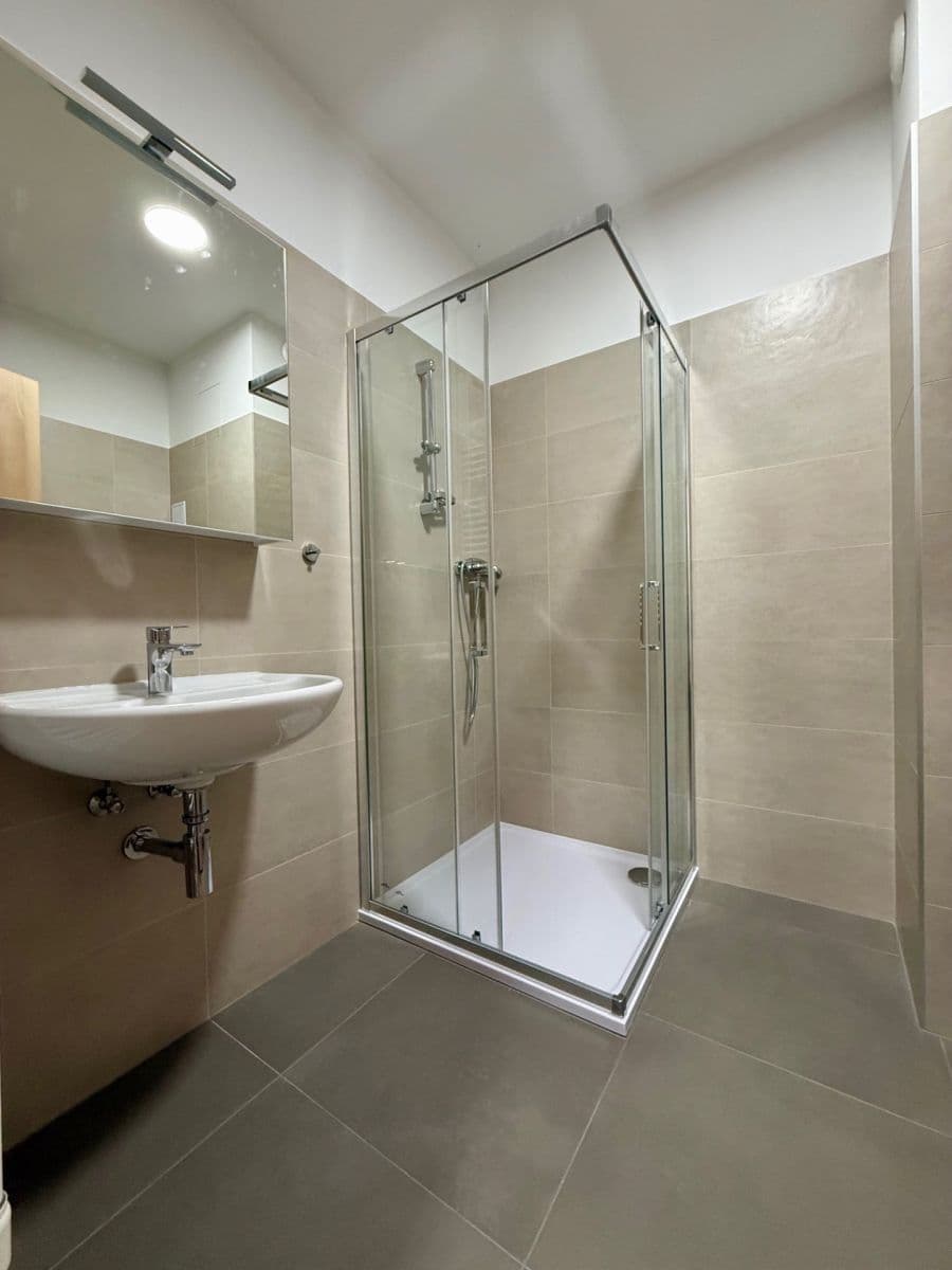 Pronájem bytu 2+kk 55 m², Mochovská, Praha, Praha Pronájem bytu 2+kk 55 m², Mochovská, Praha, Praha