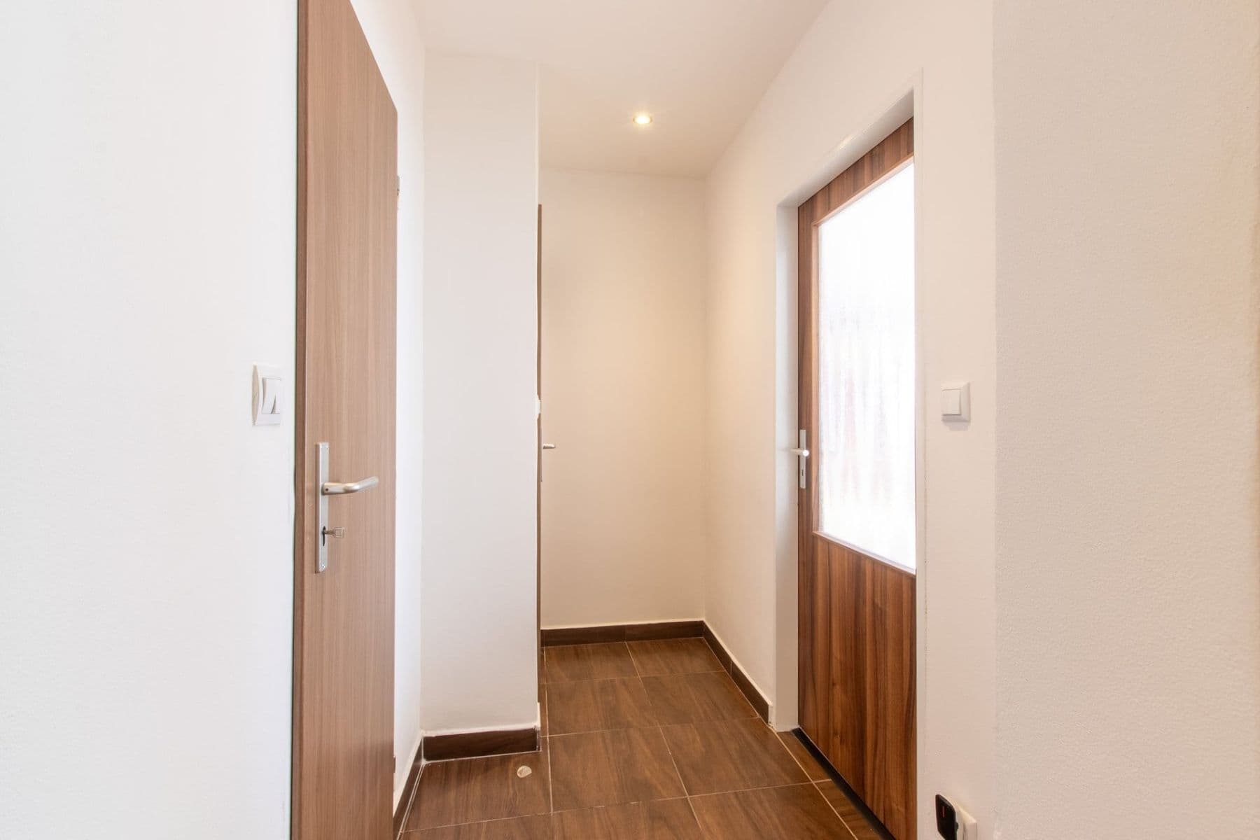 Pronájem bytu 3+1 72 m², K sadu, Praha, Praha Pronájem bytu 3+1 72 m², K sadu, Praha, Praha