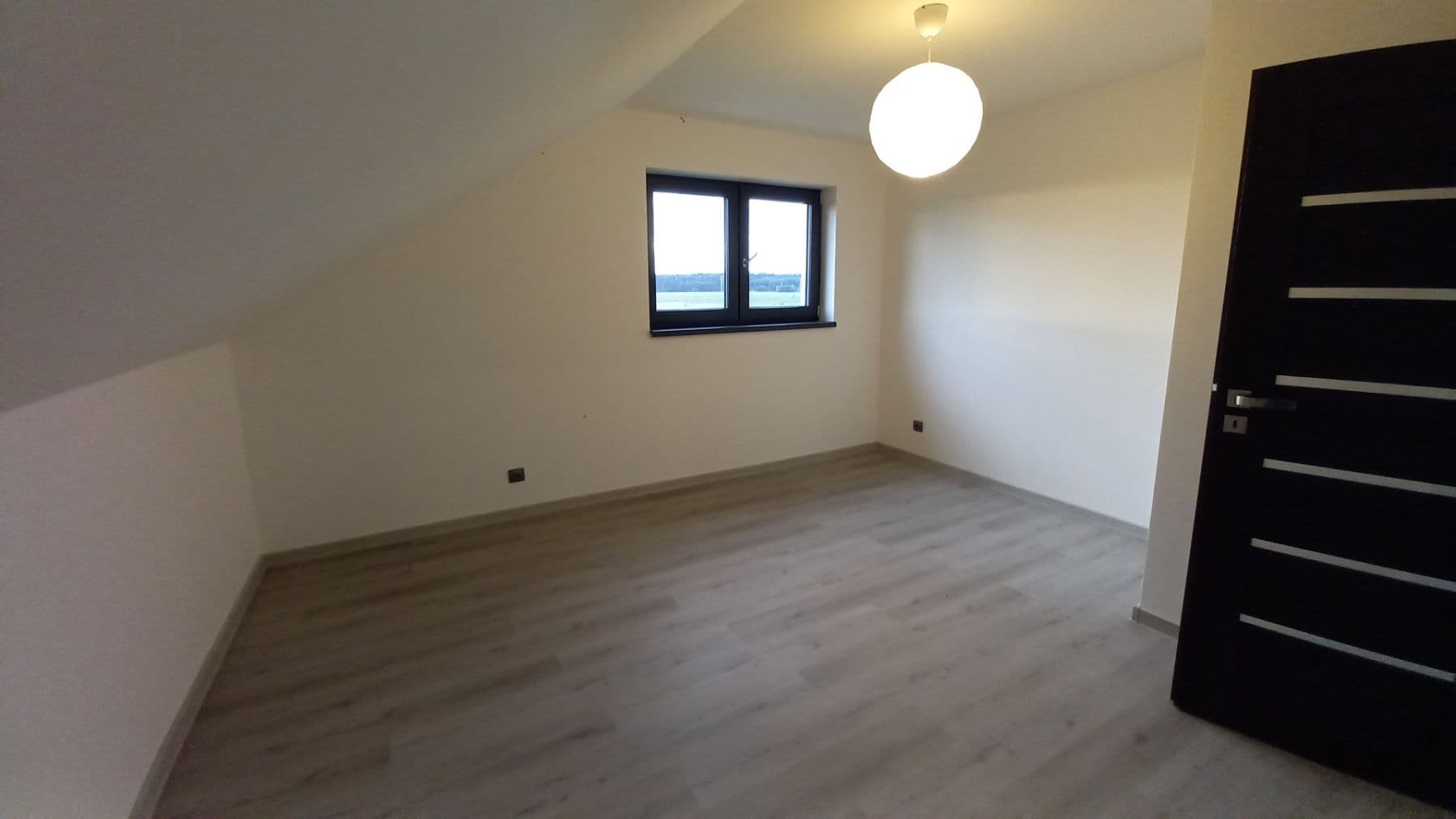 Pronájem domu 117 m², pozemek 431 m², Křenek, Středočeský kraj Pronájem domu 117 m², pozemek 431 m², Křenek, Středočeský kraj