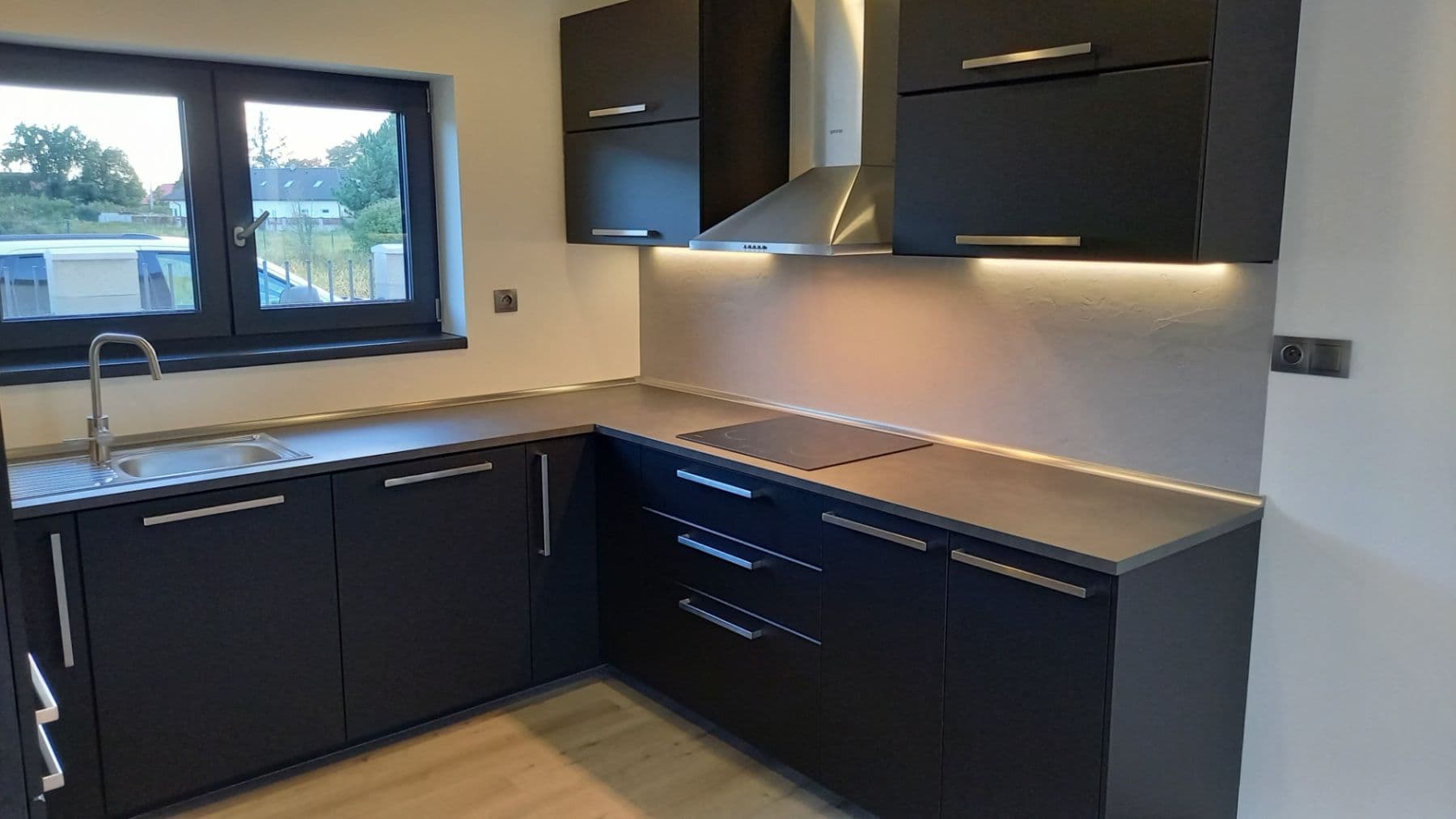 Pronájem domu 117 m², pozemek 431 m², Křenek, Středočeský kraj Pronájem domu 117 m², pozemek 431 m², Křenek, Středočeský kraj