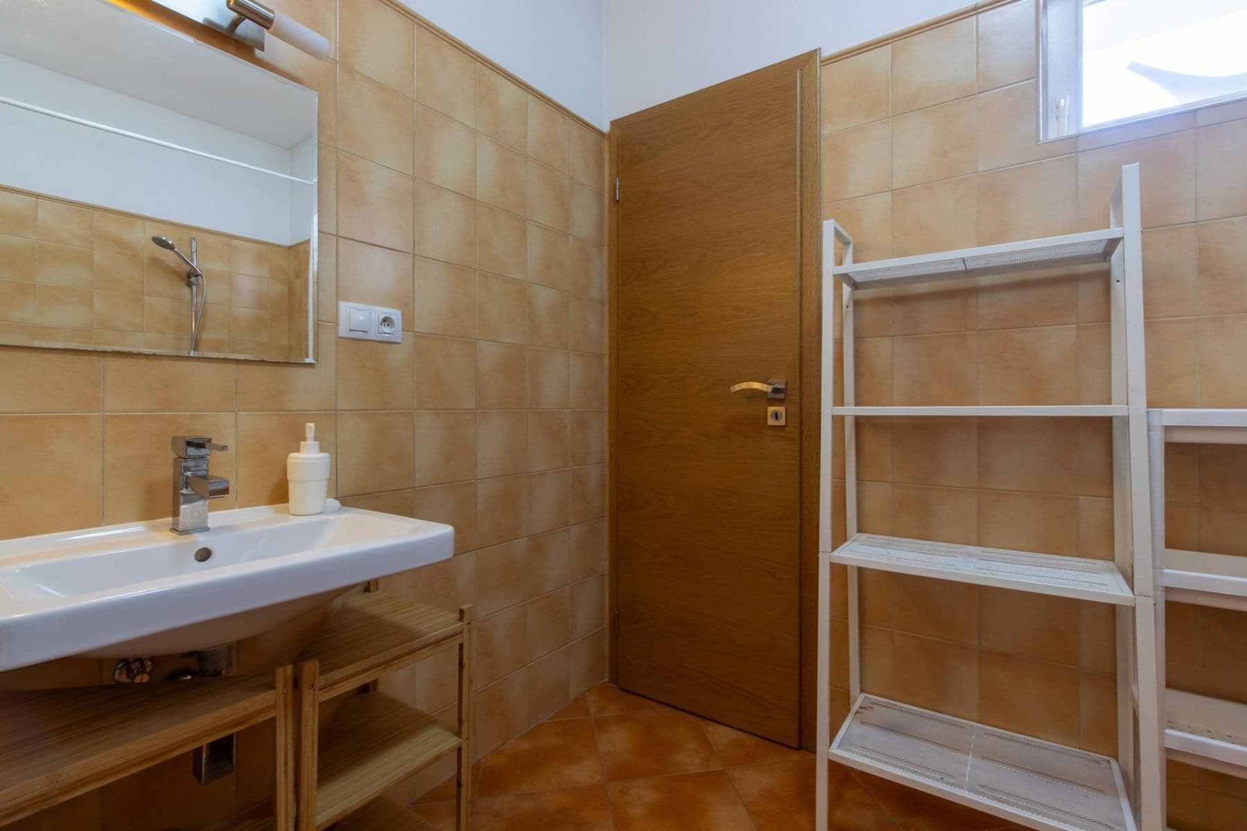 Pronájem bytu 2+kk 42 m², Drahobejlova, Praha, Praha Pronájem bytu 2+kk 42 m², Drahobejlova, Praha, Praha