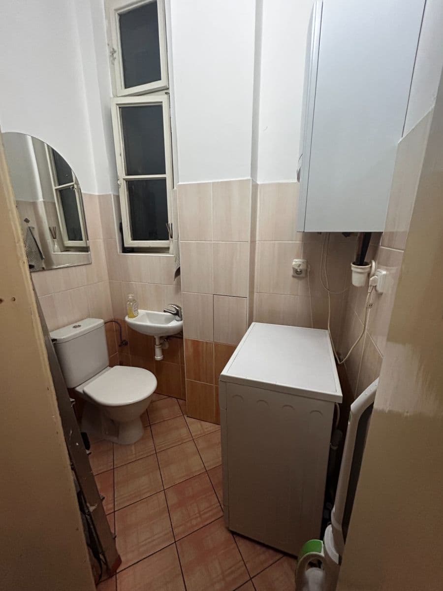 Pronájem domu 81 m², pozemek 150 m², Grafická, Praha, Praha Pronájem domu 81 m², pozemek 150 m², Grafická, Praha, Praha
