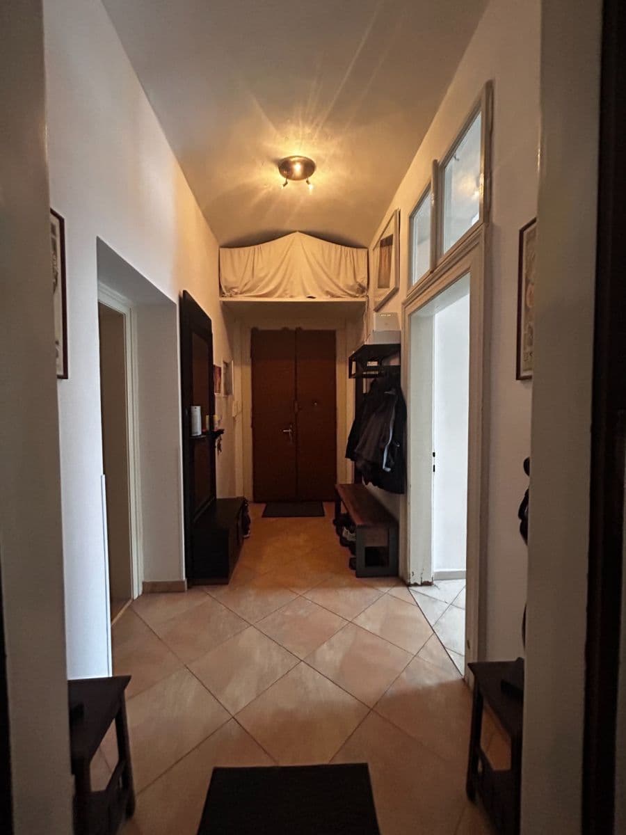 Pronájem domu 81 m², pozemek 150 m², Grafická, Praha, Praha Pronájem domu 81 m², pozemek 150 m², Grafická, Praha, Praha