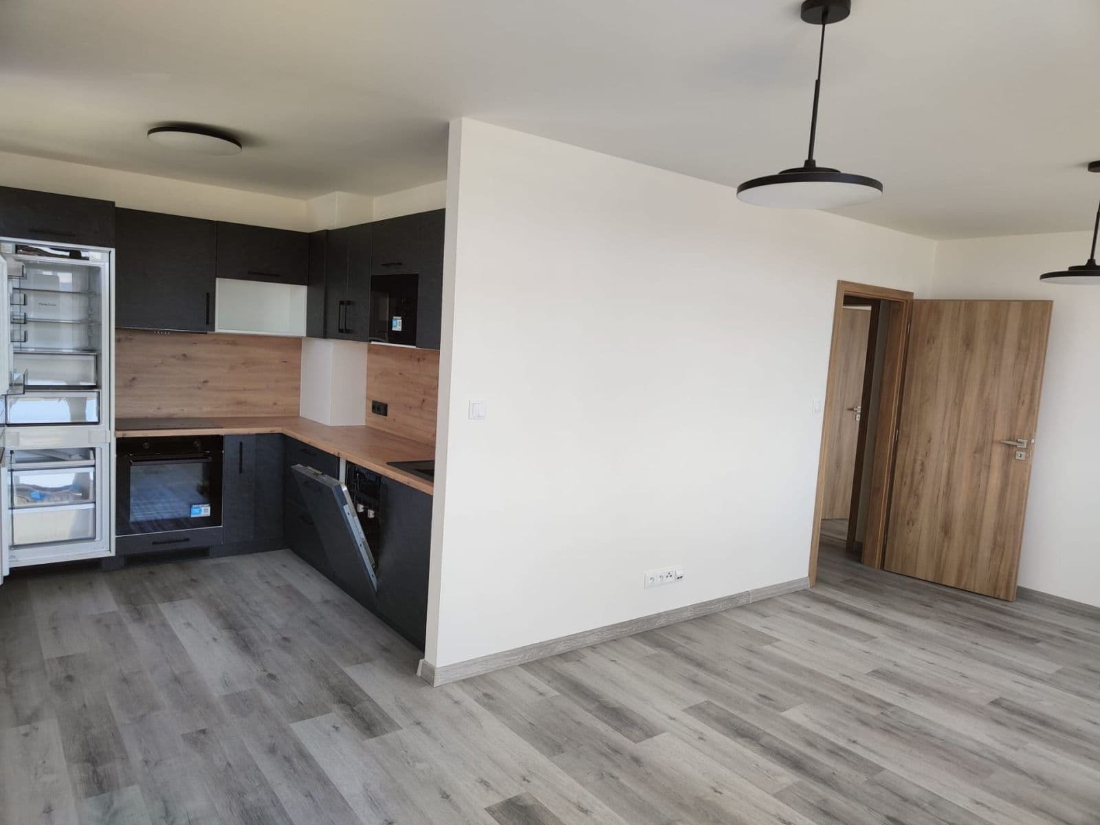 Pronájem bytu 3+kk 75 m², Čs. armády, Kladno, Středočeský kraj Pronájem bytu 3+kk 75 m², Čs. armády, Kladno, Středočeský kraj