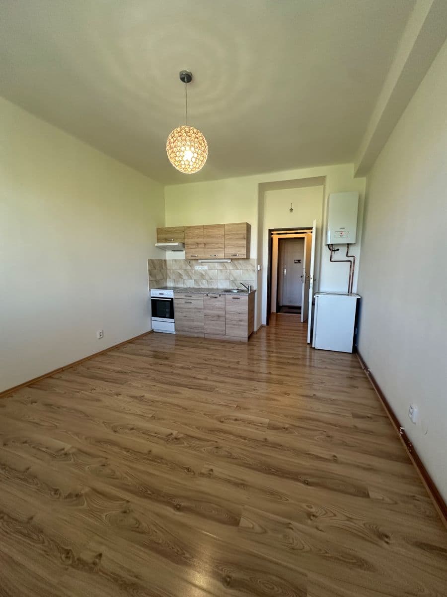 Pronájem bytu 1+kk 30 m², Drahobejlova, Praha, Praha Pronájem bytu 1+kk 30 m², Drahobejlova, Praha, Praha