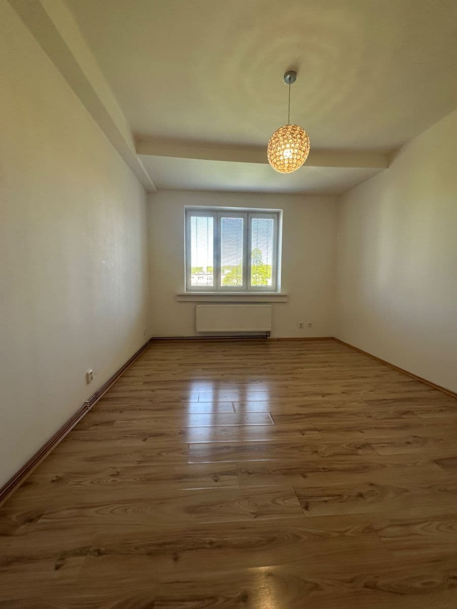 Pronájem bytu 1+kk 30 m², Drahobejlova, Praha, Praha Pronájem bytu 1+kk 30 m², Drahobejlova, Praha, Praha