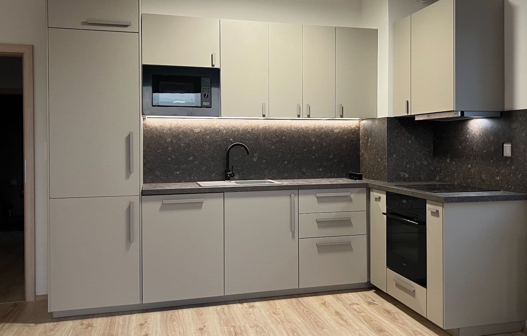 Pronájem bytu 2+kk 63 m², Císařského pluku, Opava, Moravskoslezský kraj Pronájem bytu 2+kk 63 m², Císařského pluku, Opava, Moravskoslezský kraj