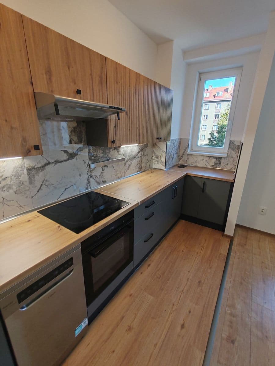 Pronájem bytu 1+kk 35 m², Vršovická, Praha, Praha Pronájem bytu 1+kk 35 m², Vršovická, Praha, Praha