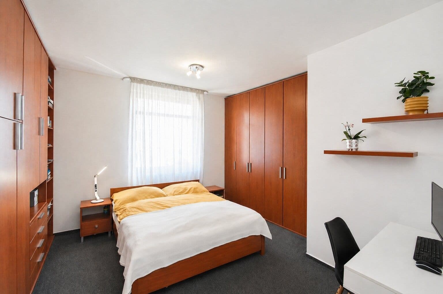 Pronájem bytu 3+kk 85 m², Nad Okrouhlíkem, Praha, Praha Pronájem bytu 3+kk 85 m², Nad Okrouhlíkem, Praha, Praha