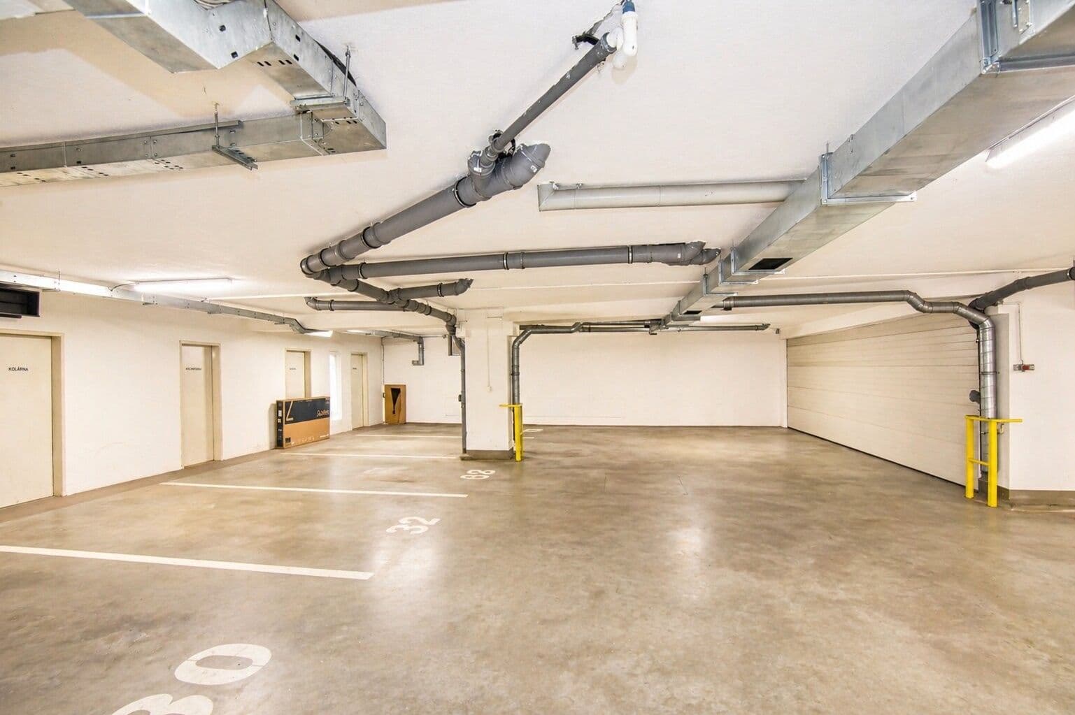 Pronájem bytu 3+kk 85 m², Nad Okrouhlíkem, Praha, Praha Pronájem bytu 3+kk 85 m², Nad Okrouhlíkem, Praha, Praha