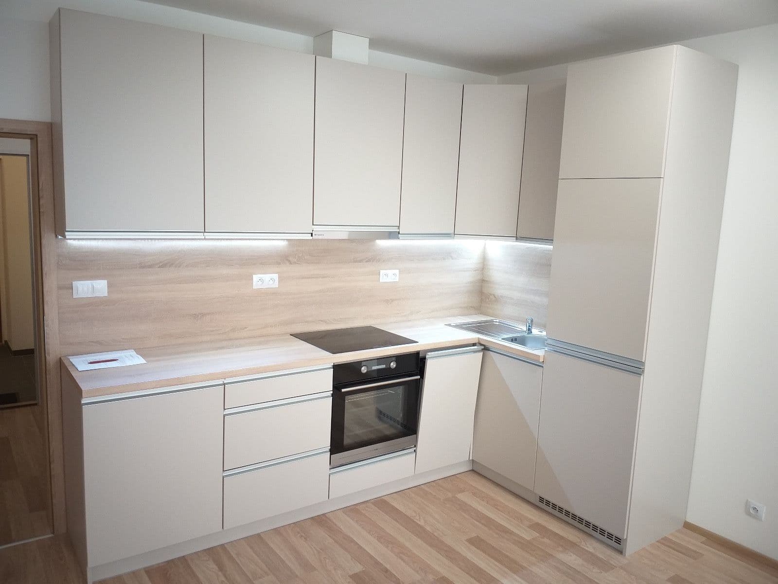 Pronájem bytu 1+kk 36 m², Přadlácká, Brno, Jihomoravský kraj Pronájem bytu 1+kk 36 m², Přadlácká, Brno, Jihomoravský kraj
