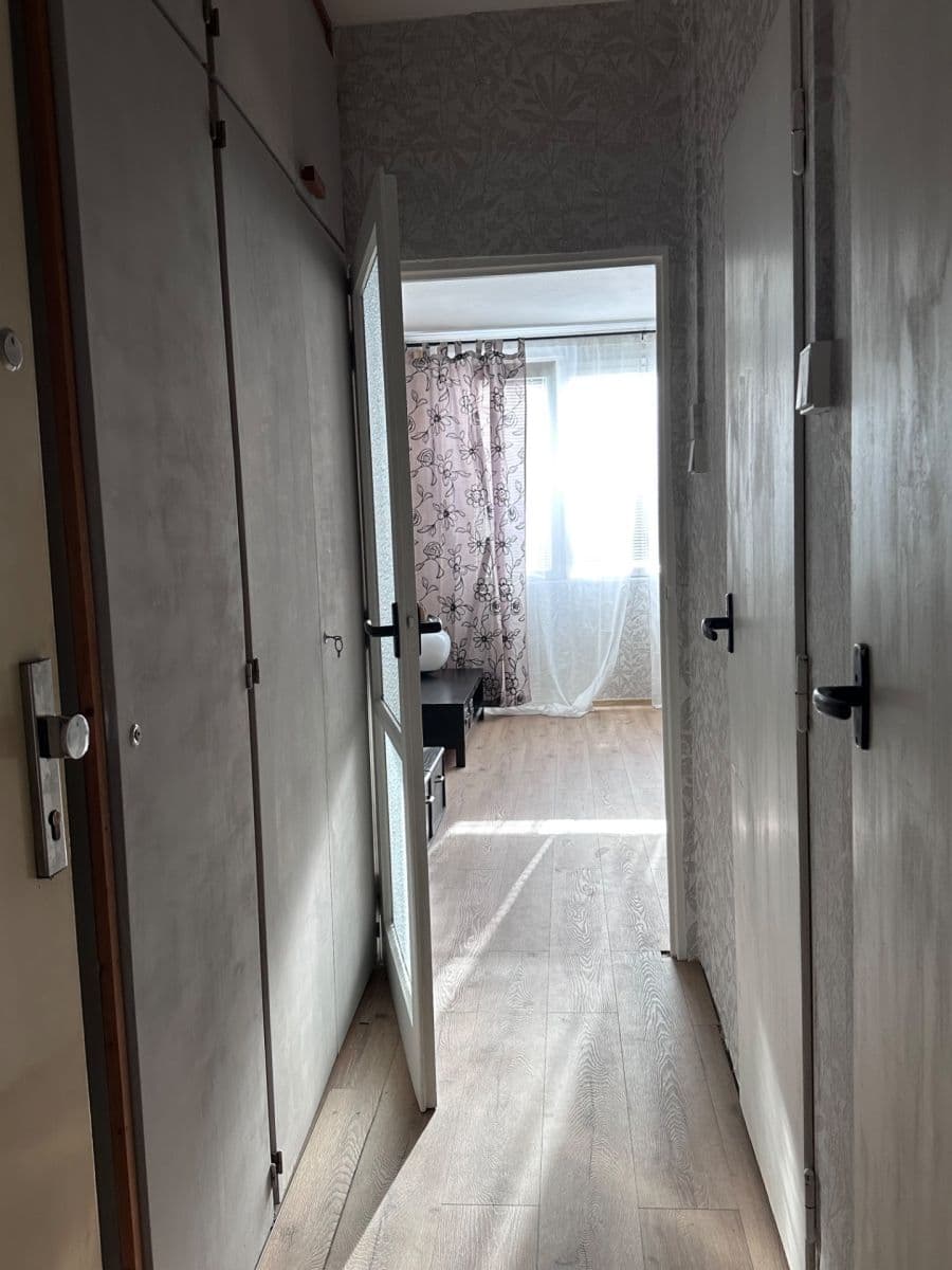 Pronájem bytu Garsoniéra 25 m², Jabloňová, Praha, Praha Pronájem bytu Garsoniéra 25 m², Jabloňová, Praha, Praha