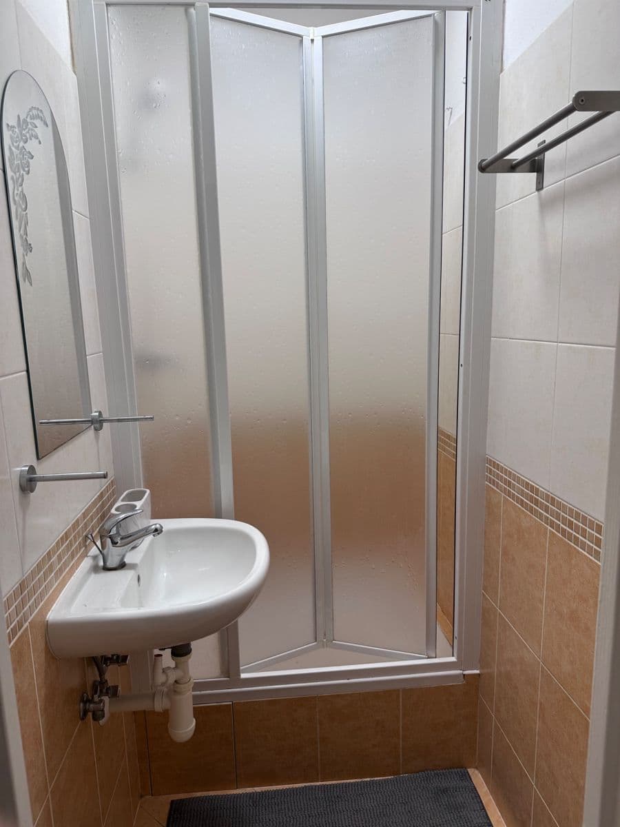 Pronájem bytu Garsoniéra 25 m², Jabloňová, Praha, Praha Pronájem bytu Garsoniéra 25 m², Jabloňová, Praha, Praha