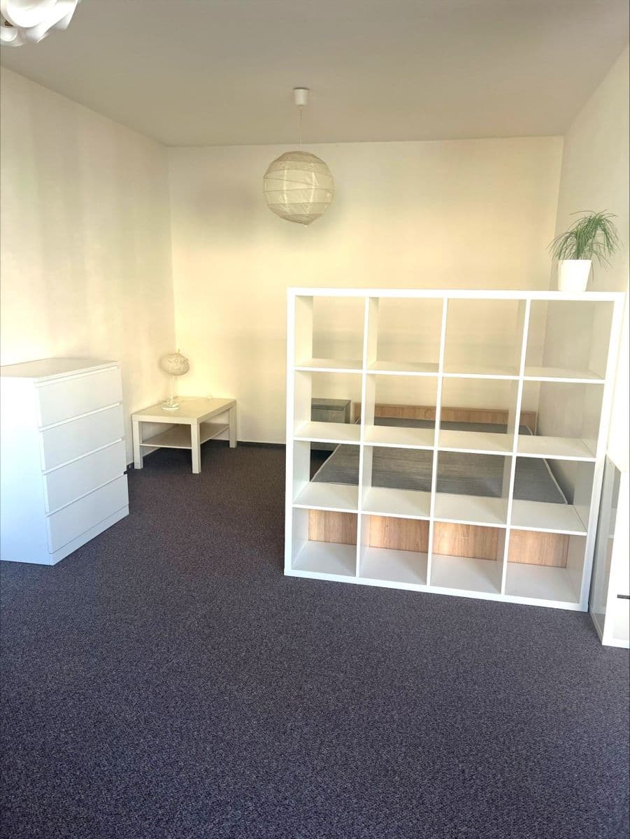 Pronájem bytu 1+kk 41 m², Hnězdenská, Praha, Praha Pronájem bytu 1+kk 41 m², Hnězdenská, Praha, Praha