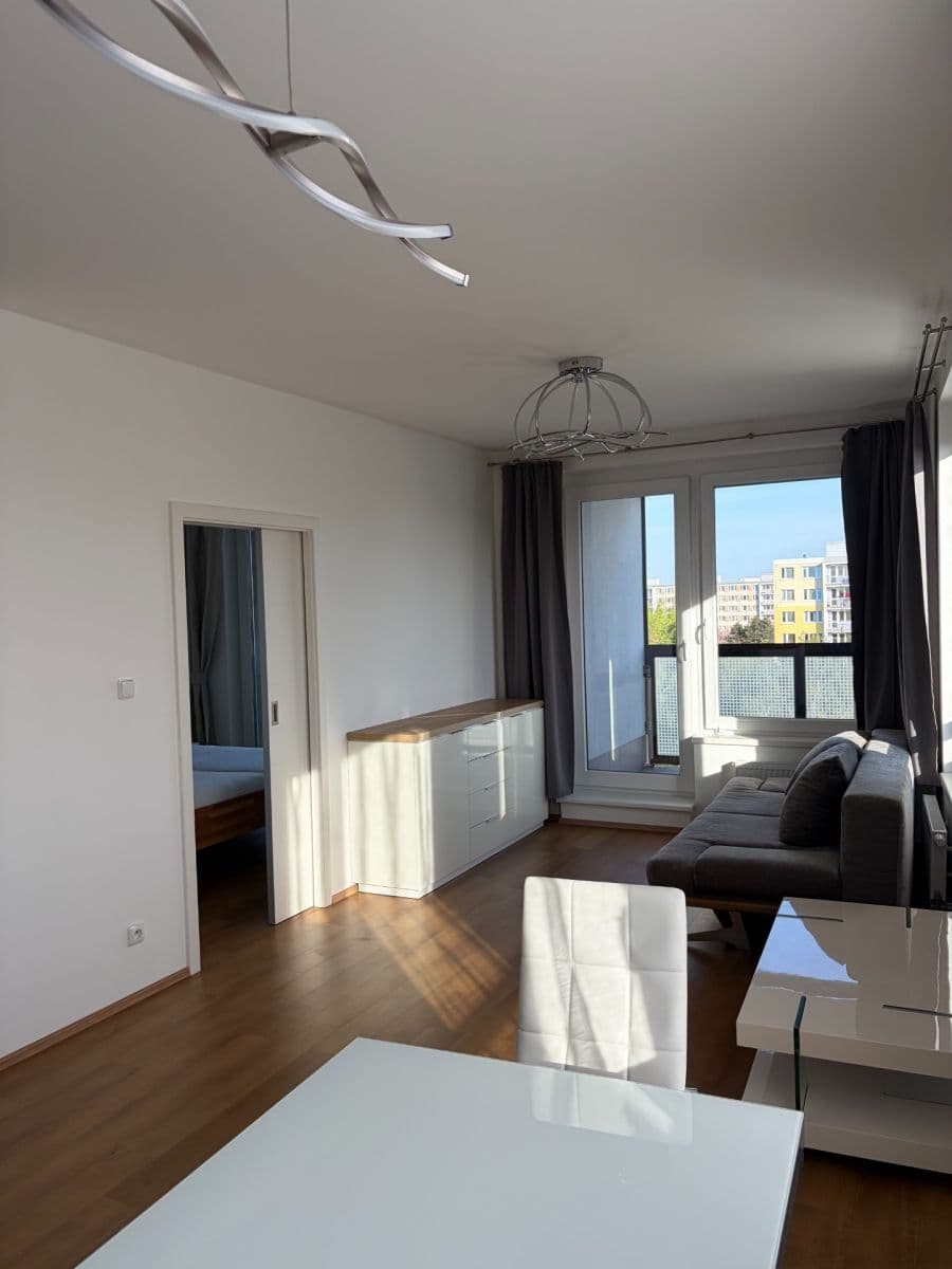 Pronájem bytu 2+kk 56 m², Lovosická, Praha, Praha Pronájem bytu 2+kk 56 m², Lovosická, Praha, Praha