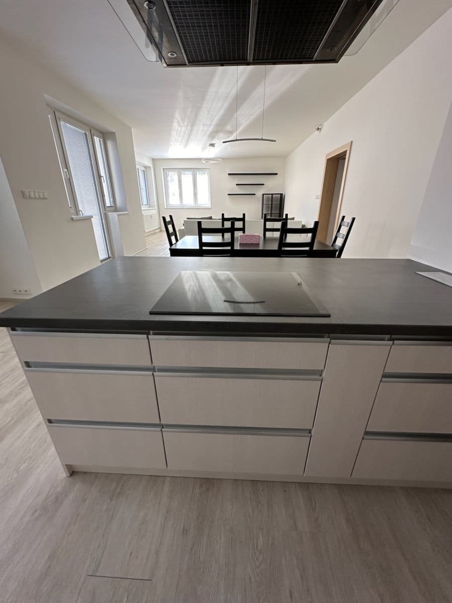 Pronájem bytu 3+kk 130 m², Na Nivách, Praha, Praha Pronájem bytu 3+kk 130 m², Na Nivách, Praha, Praha