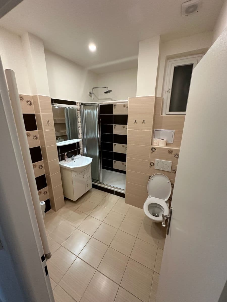 Pronájem bytu 3+kk 130 m², Na Nivách, Praha, Praha Pronájem bytu 3+kk 130 m², Na Nivách, Praha, Praha