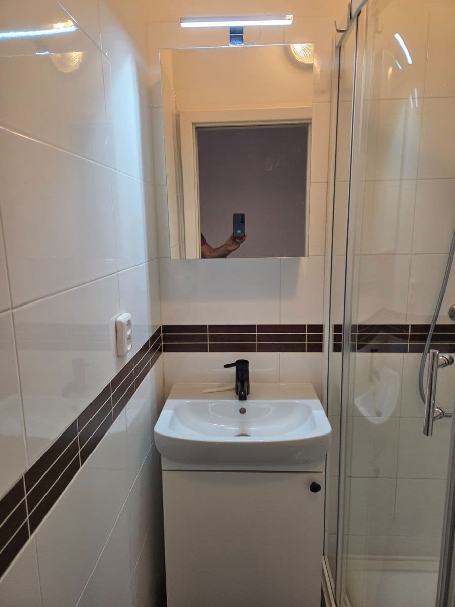 Pronájem bytu Garsoniéra 18 m², Zúžená, Praha, Praha Pronájem bytu Garsoniéra 18 m², Zúžená, Praha, Praha