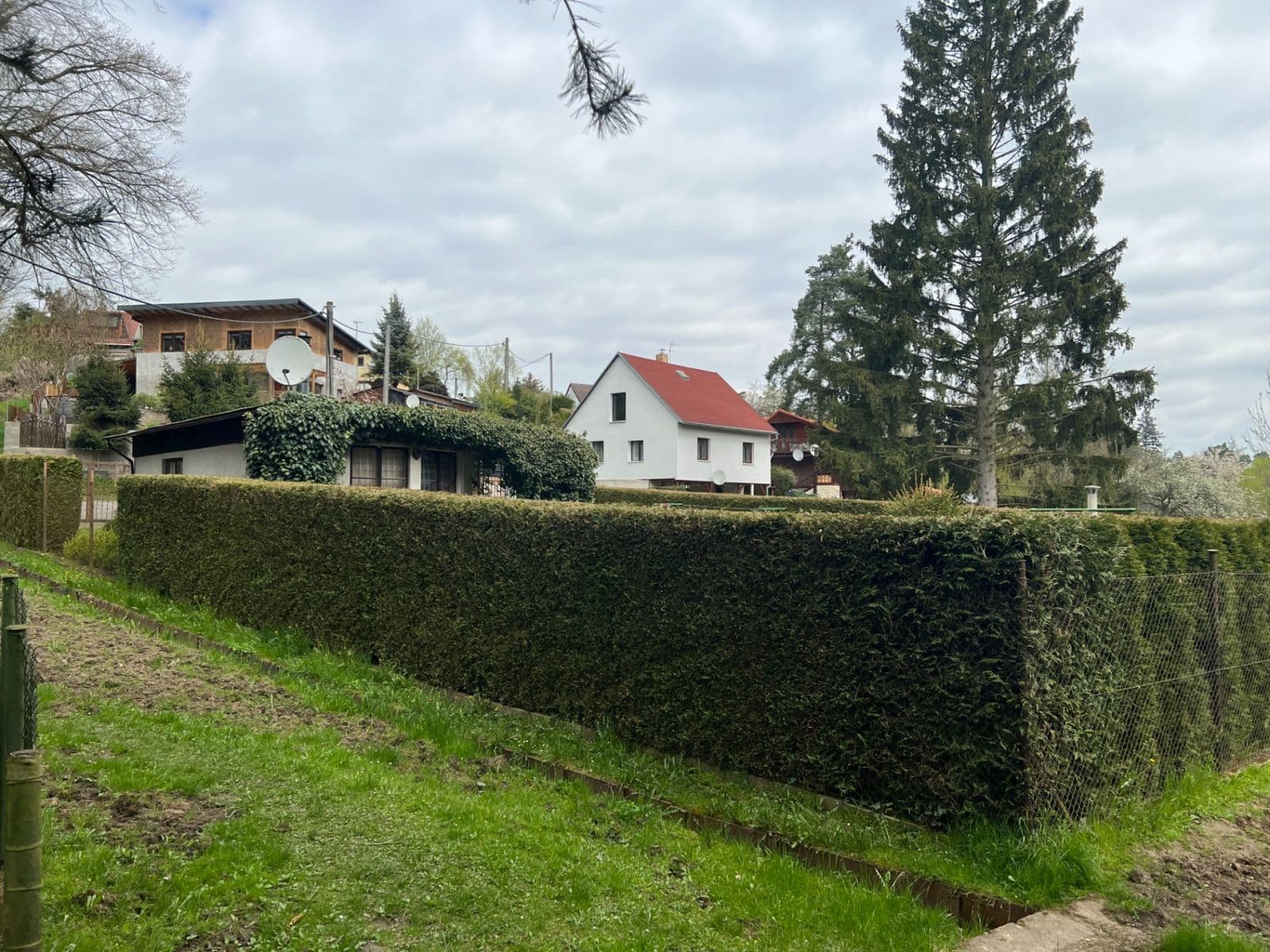 Prodej chaty, chalupy 450 m², pozemek 50 m², Dědkův mlýn, Unhošť, Středočeský kraj Prodej chaty, chalupy 450 m², pozemek 50 m², Dědkův mlýn, Unhošť, Středočeský kraj