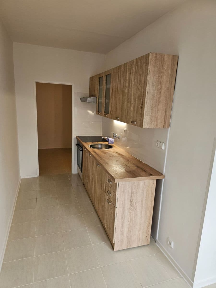 Pronájem bytu 2+1 65 m², Soukenická, Liberec, Liberecký kraj Pronájem bytu 2+1 65 m², Soukenická, Liberec, Liberecký kraj