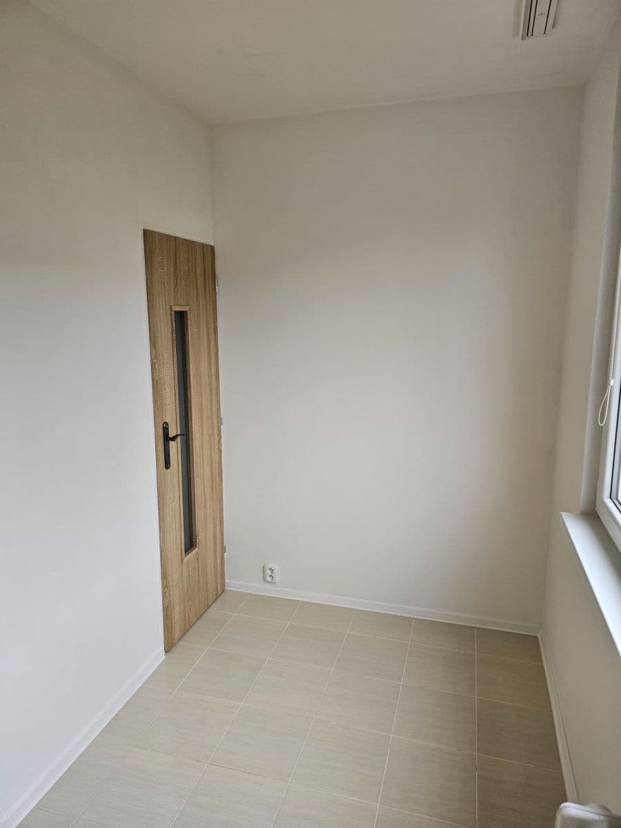 Pronájem bytu 2+1 65 m², Soukenická, Liberec, Liberecký kraj Pronájem bytu 2+1 65 m², Soukenická, Liberec, Liberecký kraj