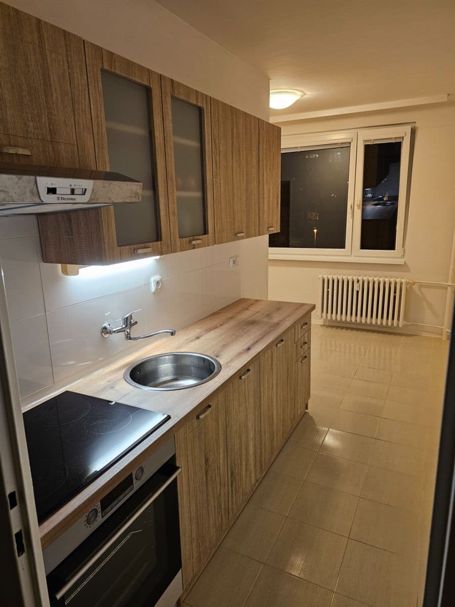 Pronájem bytu 2+1 65 m², Soukenická, Liberec, Liberecký kraj Pronájem bytu 2+1 65 m², Soukenická, Liberec, Liberecký kraj