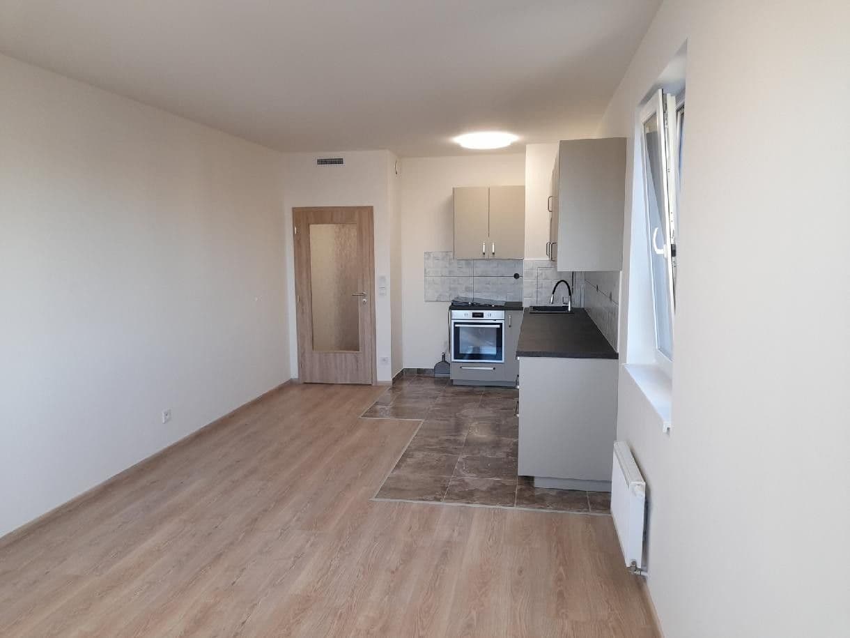 Pronájem bytu 3+kk 70 m², U Továren, Praha, Praha Pronájem bytu 3+kk 70 m², U Továren, Praha, Praha
