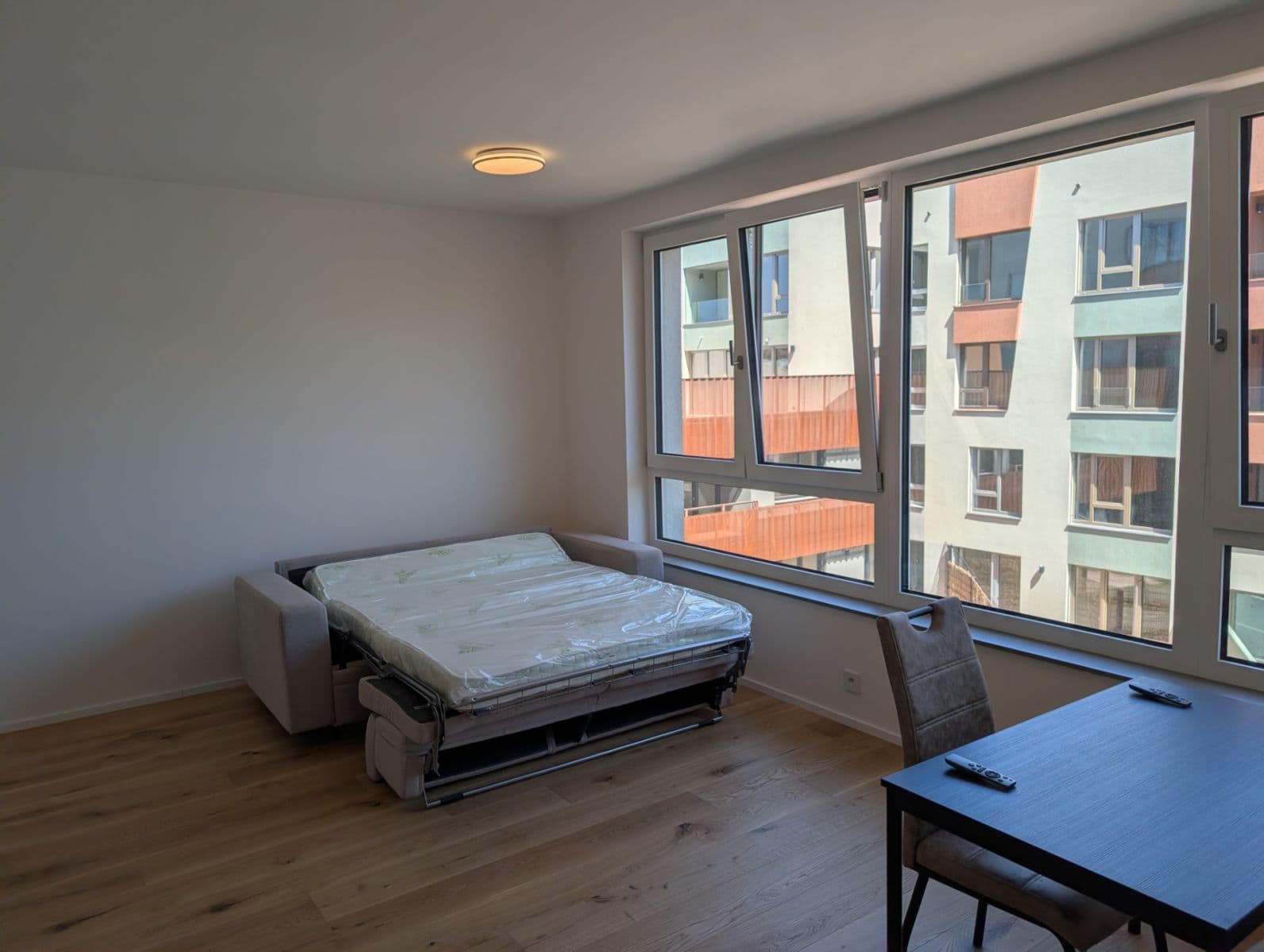 Pronájem bytu 1+kk 33 m², U Komína, Praha, Praha Pronájem bytu 1+kk 33 m², U Komína, Praha, Praha