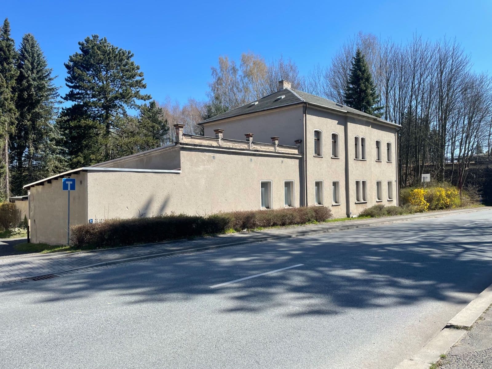 Prodej domu 200 m², pozemek 1.623 m², Hauptstraße, Oderwitz, Sasko Prodej domu 200 m², pozemek 1.623 m², Hauptstraße, Oderwitz, Sasko