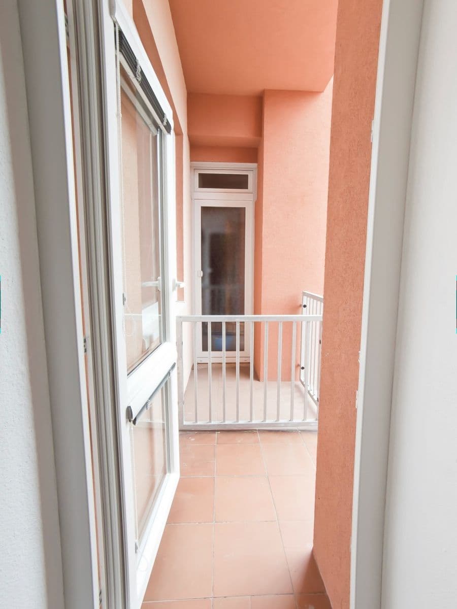 Pronájem bytu 1+1 44 m², Jarošova, Znojmo, Jihomoravský kraj Pronájem bytu 1+1 44 m², Jarošova, Znojmo, Jihomoravský kraj