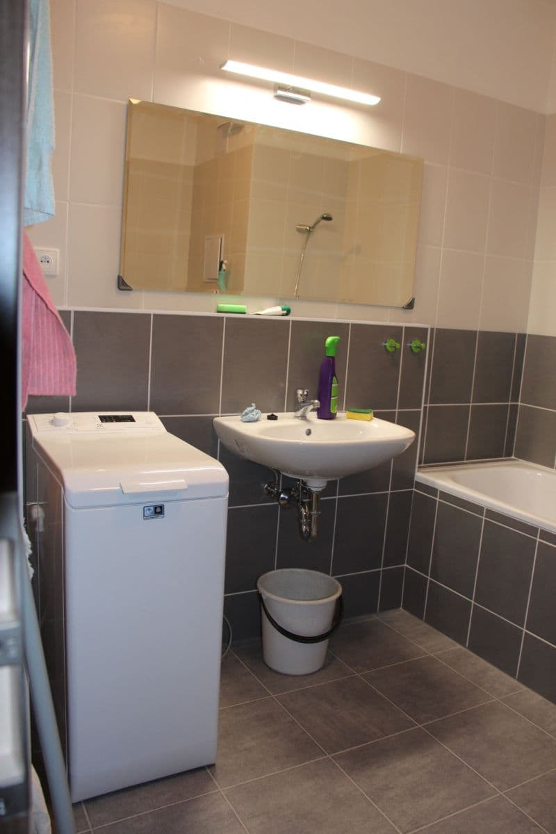 Pronájem bytu 2+kk 53 m², Jaroslava Holečka, Kladno, Středočeský kraj Pronájem bytu 2+kk 53 m², Jaroslava Holečka, Kladno, Středočeský kraj