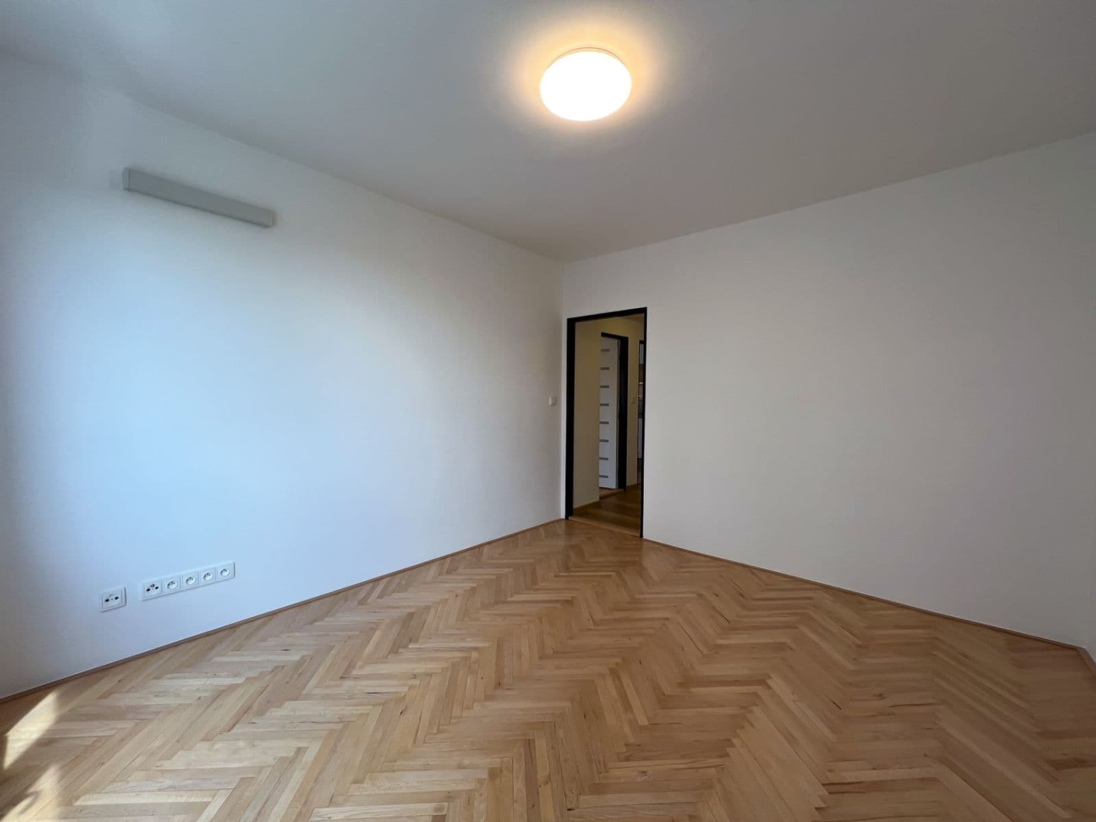 Pronájem bytu 2+1 64 m², Uprkova, Brno, Jihomoravský kraj Pronájem bytu 2+1 64 m², Uprkova, Brno, Jihomoravský kraj
