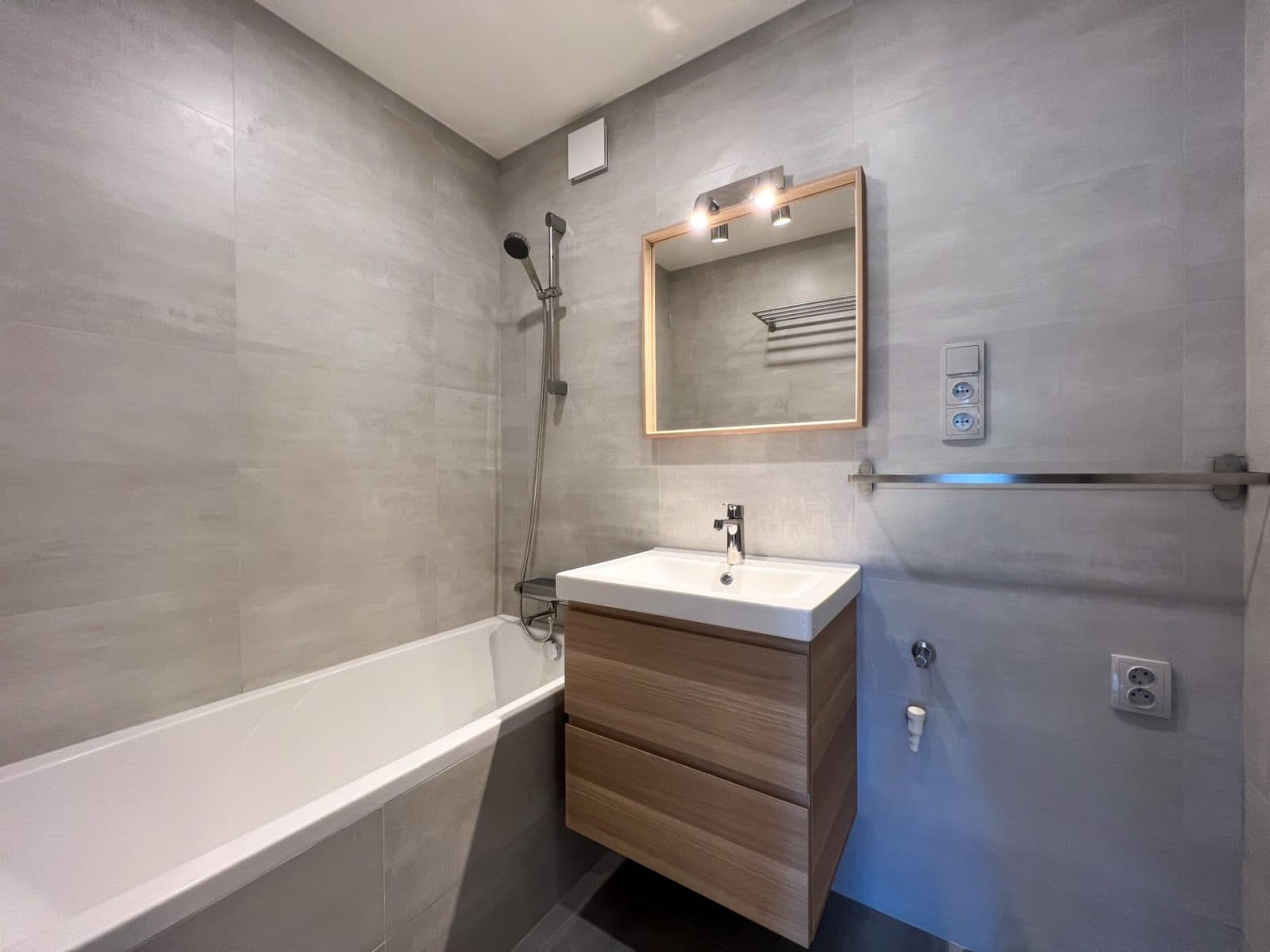 Pronájem bytu 2+1 64 m², Uprkova, Brno, Jihomoravský kraj Pronájem bytu 2+1 64 m², Uprkova, Brno, Jihomoravský kraj