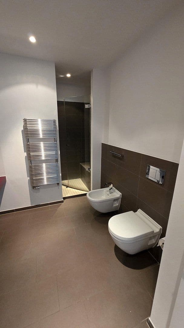 Pronájem bytu 3+1 110 m², Im Zollhafen 12, Köln, Severní Porýní-Vestfálsko Pronájem bytu 3+1 110 m², Im Zollhafen 12, Köln, Severní Porýní-Vestfálsko