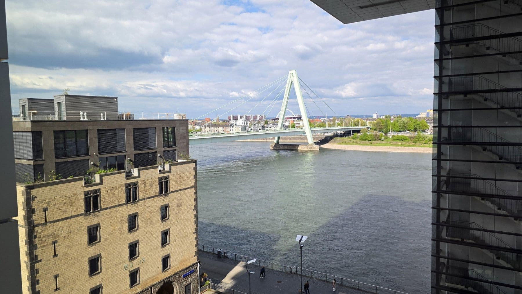 Pronájem bytu 3+1 110 m², Im Zollhafen 12, Köln, Severní Porýní-Vestfálsko Pronájem bytu 3+1 110 m², Im Zollhafen 12, Köln, Severní Porýní-Vestfálsko