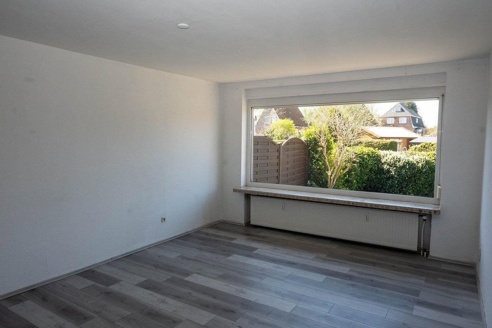 Prodej domu 98 m², pozemek 172 m², Schölischer Hochfeld 25, Stade, Dolní Sasko Prodej domu 98 m², pozemek 172 m², Schölischer Hochfeld 25, Stade, Dolní Sasko