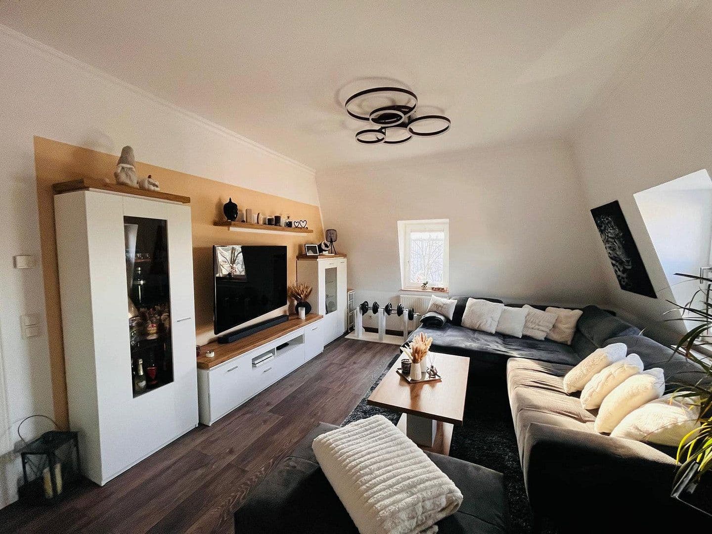 Prodej bytu 2+1 80 m², Bergisch Gladbach, Severní Porýní-Vestfálsko Prodej bytu 2+1 80 m², Bergisch Gladbach, Severní Porýní-Vestfálsko