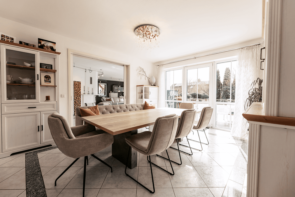 Prodej domu 264 m², pozemek 600 m², Mering, Bavorsko Prodej domu 264 m², pozemek 600 m², Mering, Bavorsko