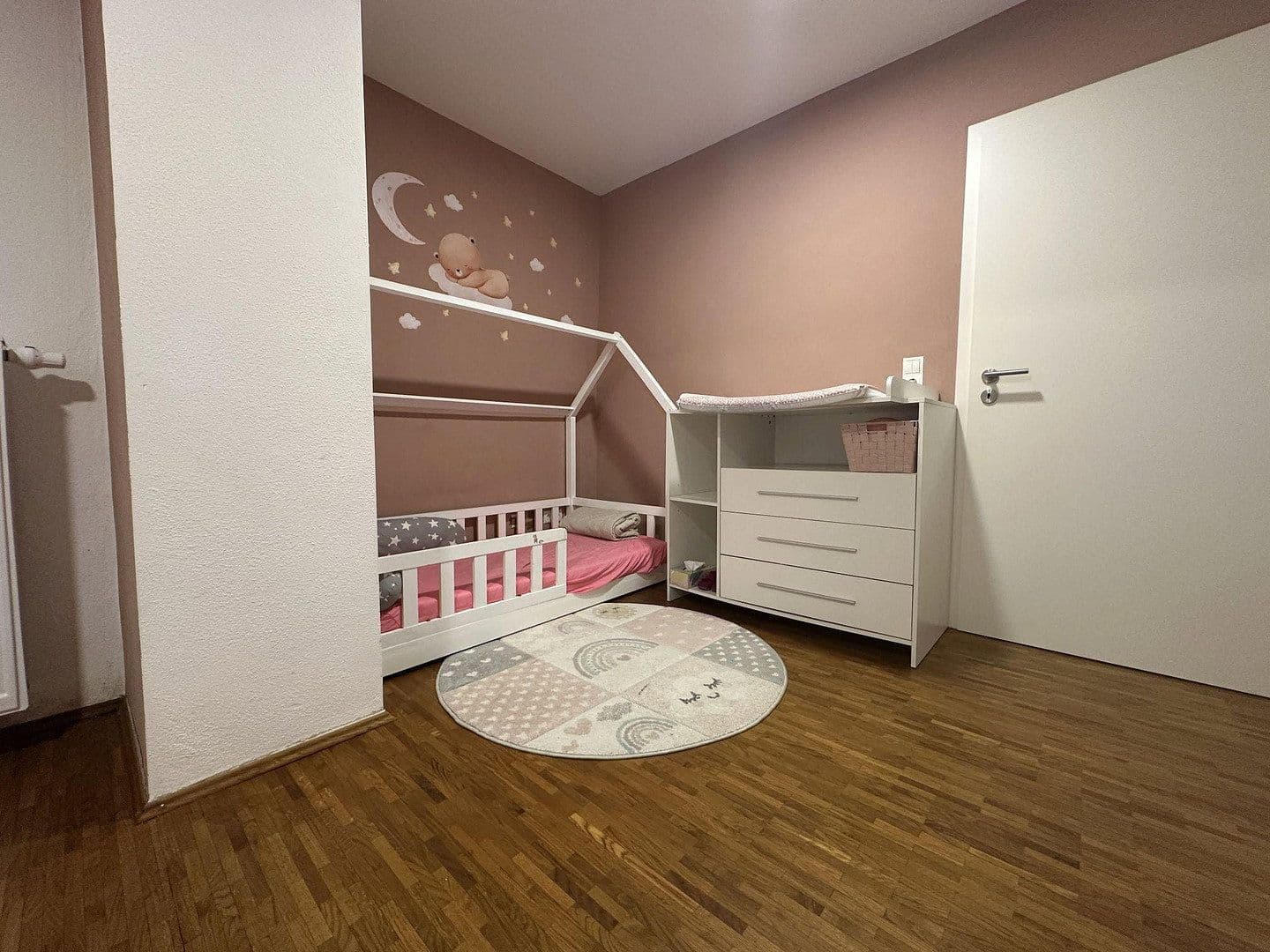 Pronájem bytu 3+kk 115 m², Pielenhofen, Bavorsko Pronájem bytu 3+kk 115 m², Pielenhofen, Bavorsko