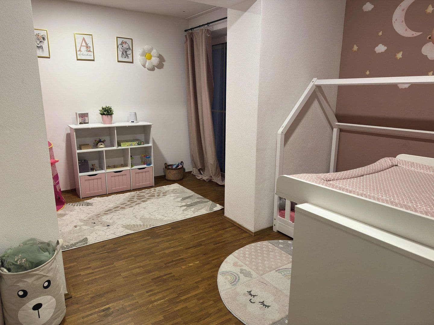 Pronájem bytu 3+kk 115 m², Pielenhofen, Bavorsko Pronájem bytu 3+kk 115 m², Pielenhofen, Bavorsko