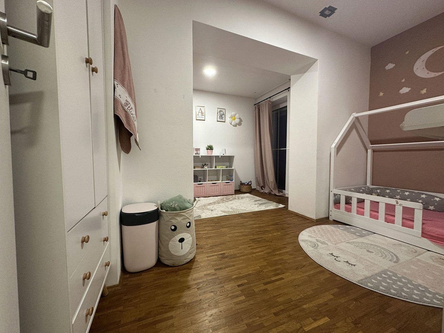 Pronájem bytu 3+kk 115 m², Pielenhofen, Bavorsko Pronájem bytu 3+kk 115 m², Pielenhofen, Bavorsko