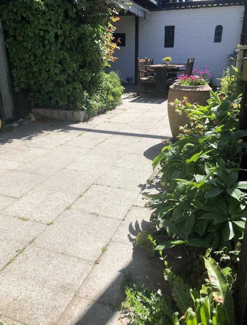 Prodej domu 160 m², pozemek 1.236 m², Cáchy, Severní Porýní-Vestfálsko Prodej domu 160 m², pozemek 1.236 m², Cáchy, Severní Porýní-Vestfálsko