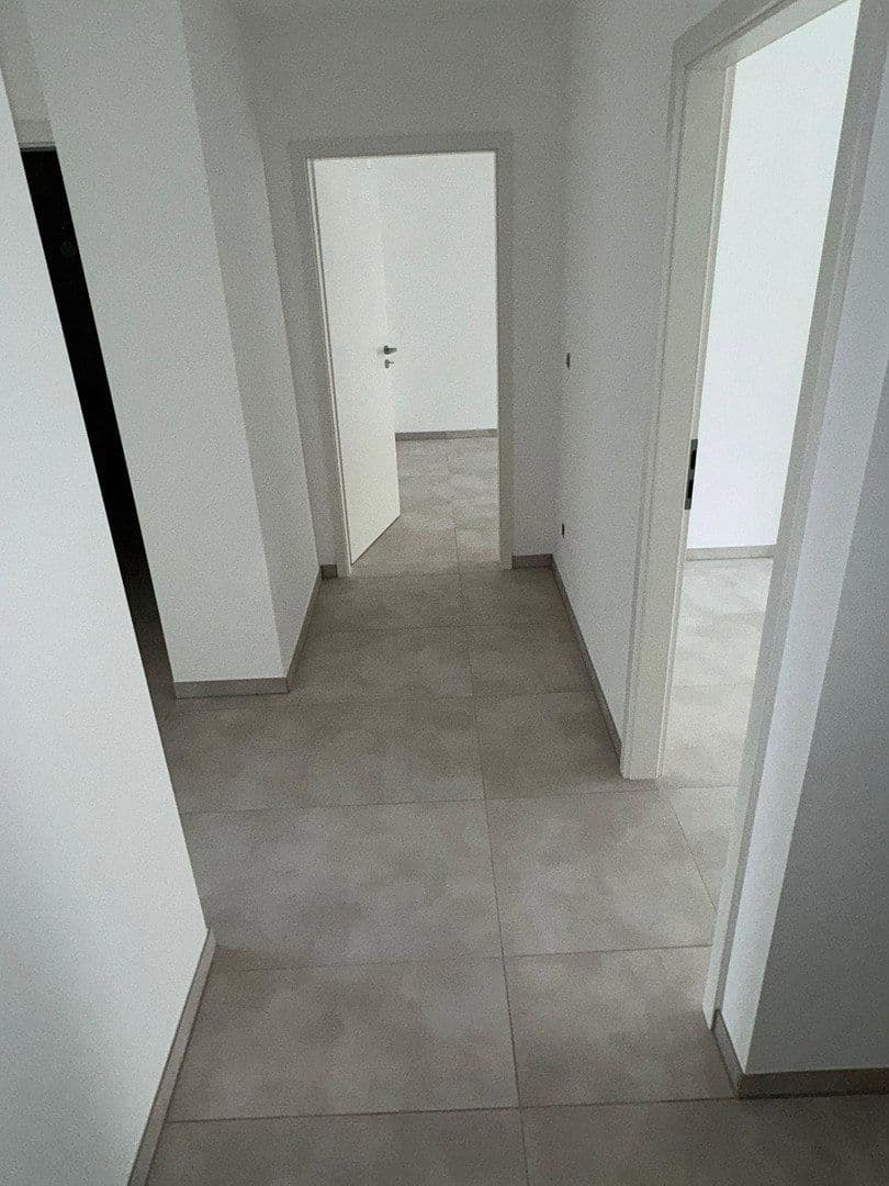 Pronájem bytu 4+1 107 m², Berliner Str. 911, Köln, Severní Porýní-Vestfálsko Pronájem bytu 4+1 107 m², Berliner Str. 911, Köln, Severní Porýní-Vestfálsko