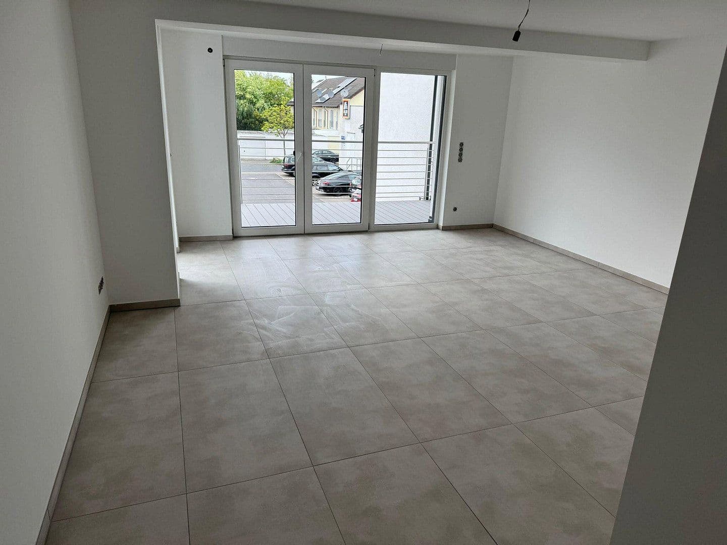 Pronájem bytu 4+1 107 m², Berliner Str. 911, Köln, Severní Porýní-Vestfálsko Pronájem bytu 4+1 107 m², Berliner Str. 911, Köln, Severní Porýní-Vestfálsko