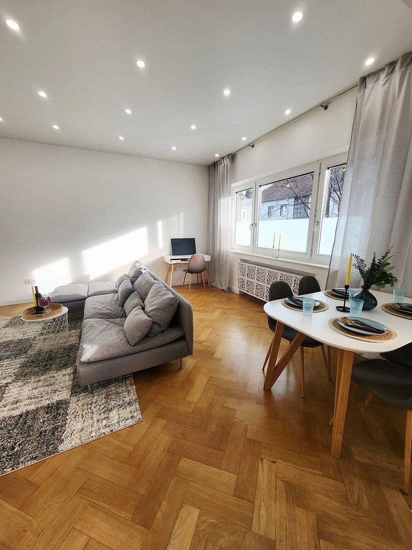 Pronájem bytu 3+1 106 m², Mulheim an der Ruhr, Severní Porýní-Vestfálsko Pronájem bytu 3+1 106 m², Mulheim an der Ruhr, Severní Porýní-Vestfálsko
