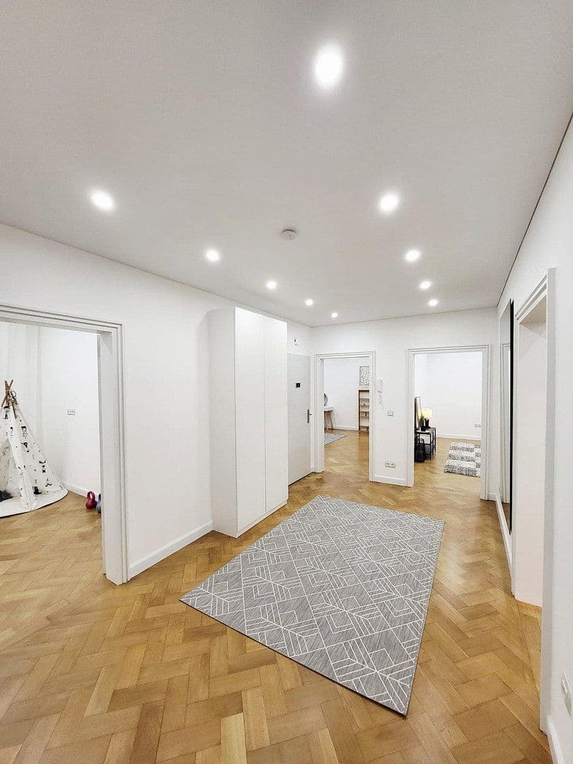Pronájem bytu 3+1 106 m², Mulheim an der Ruhr, Severní Porýní-Vestfálsko Pronájem bytu 3+1 106 m², Mulheim an der Ruhr, Severní Porýní-Vestfálsko