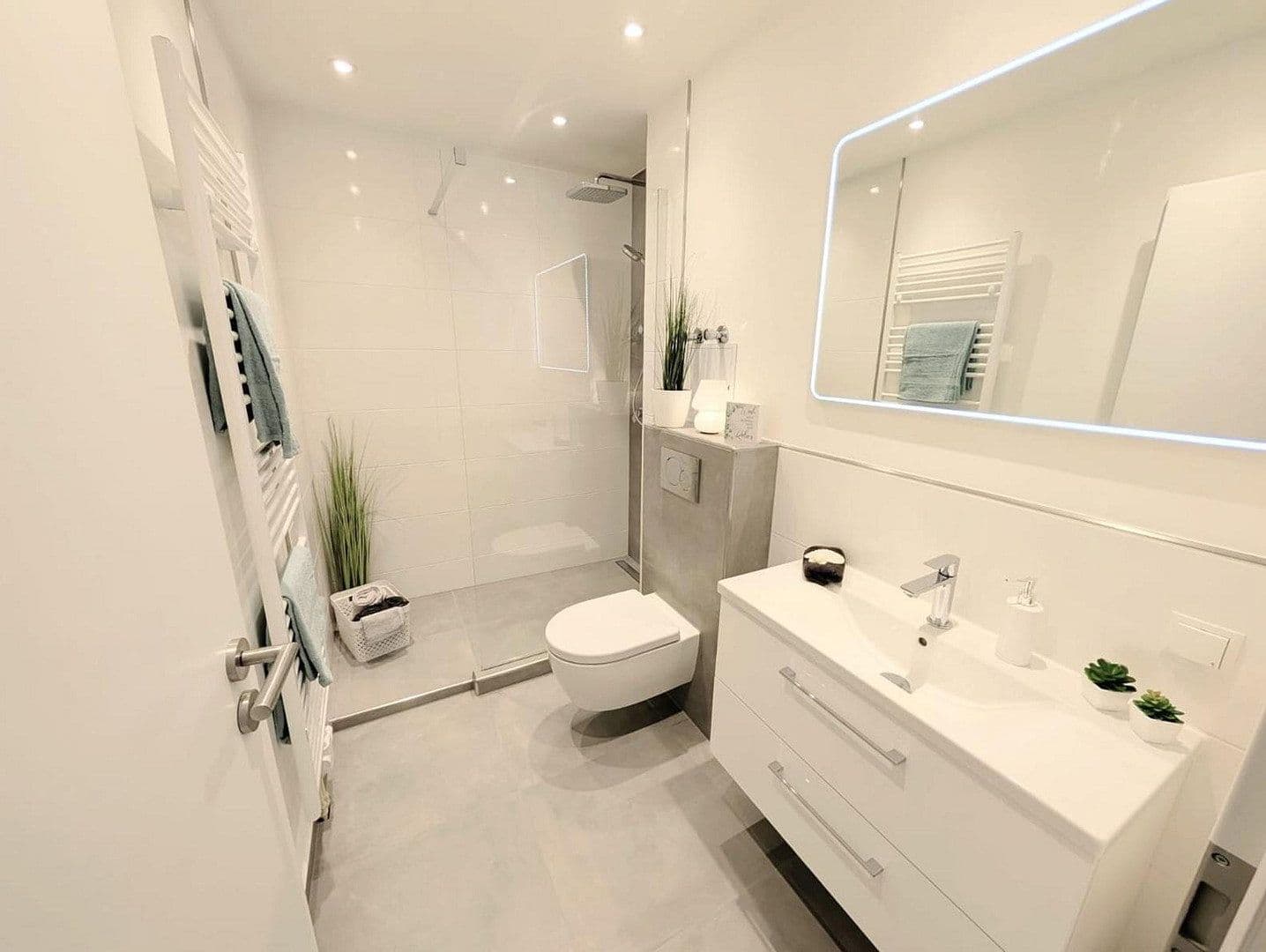 Prodej bytu 2+1 68 m², Neuhofen, Porýní-Falc Prodej bytu 2+1 68 m², Neuhofen, Porýní-Falc